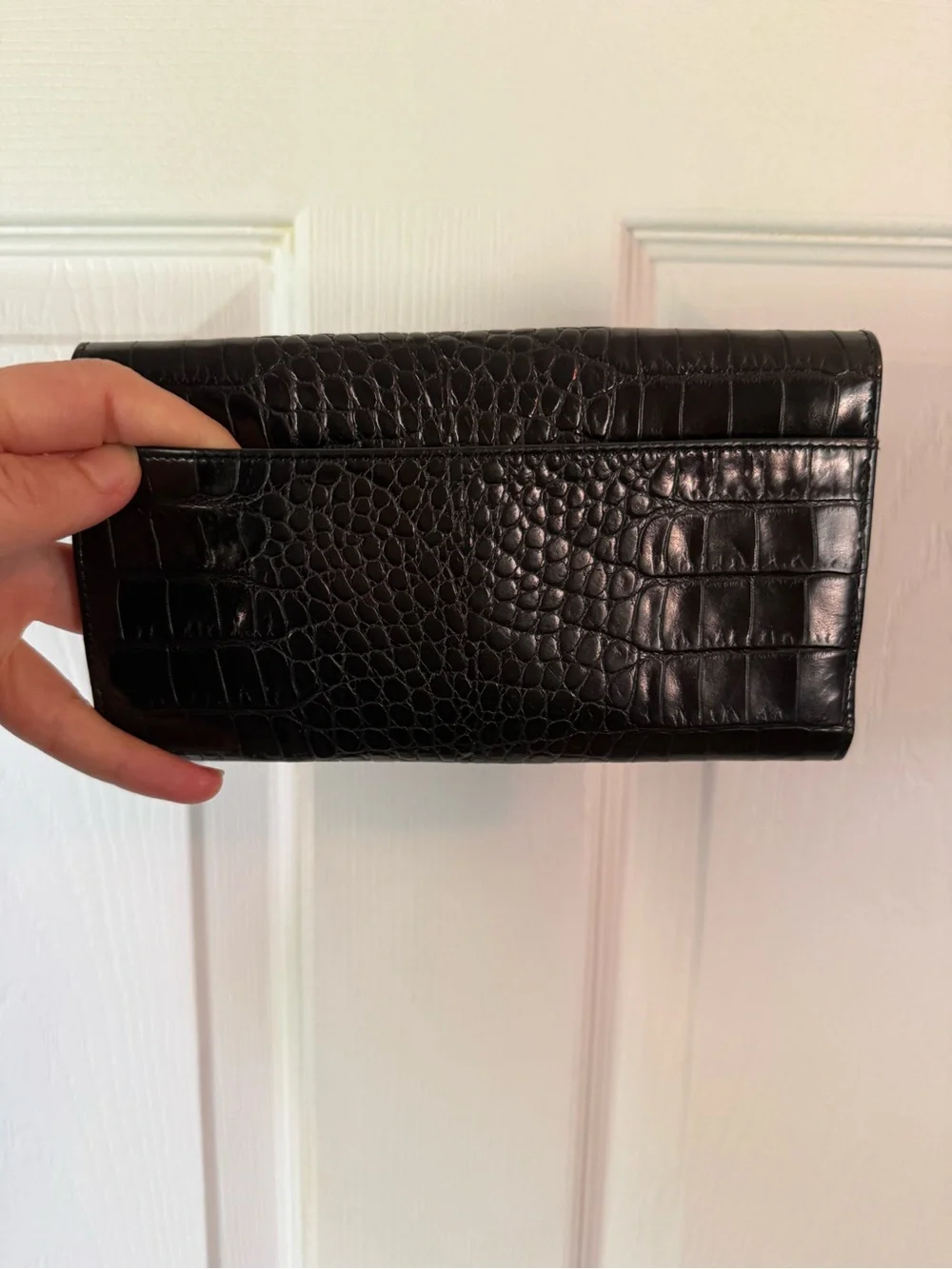 Simple Black Croc-Embossed Leather Wallet
